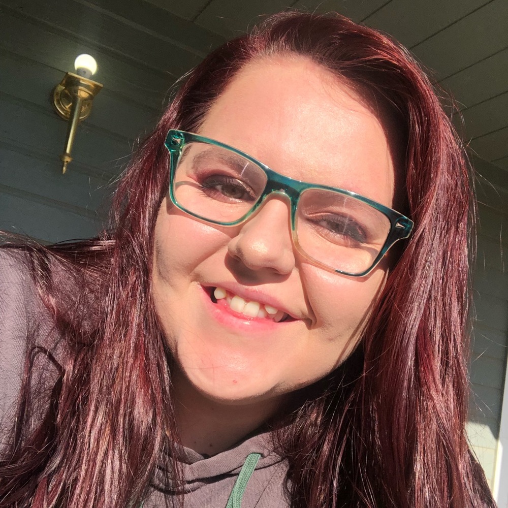 Meet your Posher, Destinee